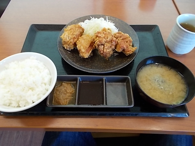 からやま定食(4個)