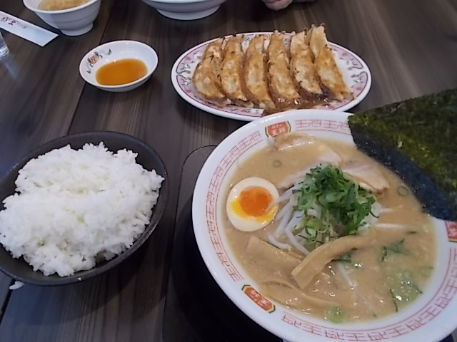 餃子の王将ラーメン ライス（大） 餃子