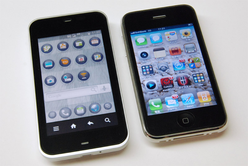 左IS03右iPhone 3GS