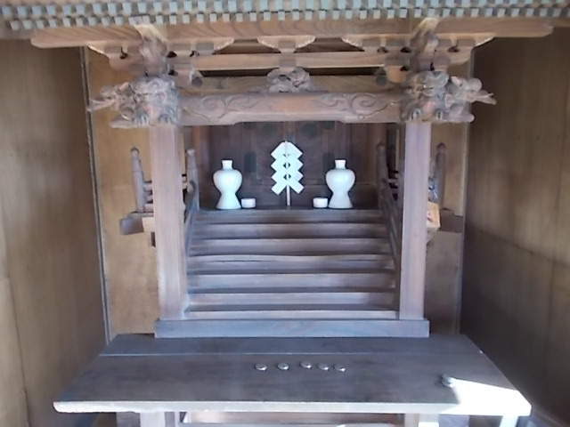 神社の神棚